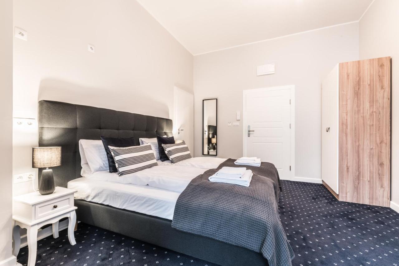 Serenity Aparthotels - Old Town Poznan By Friendly Apartments Экстерьер фото