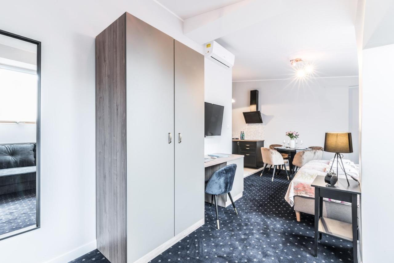 Serenity Aparthotels - Old Town Poznan By Friendly Apartments Экстерьер фото