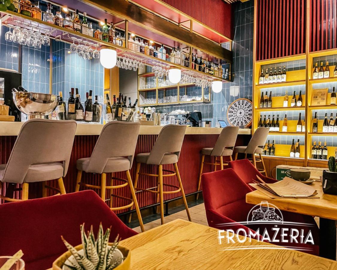 Serenity Aparthotels - Old Town Poznan By Friendly Apartments Экстерьер фото